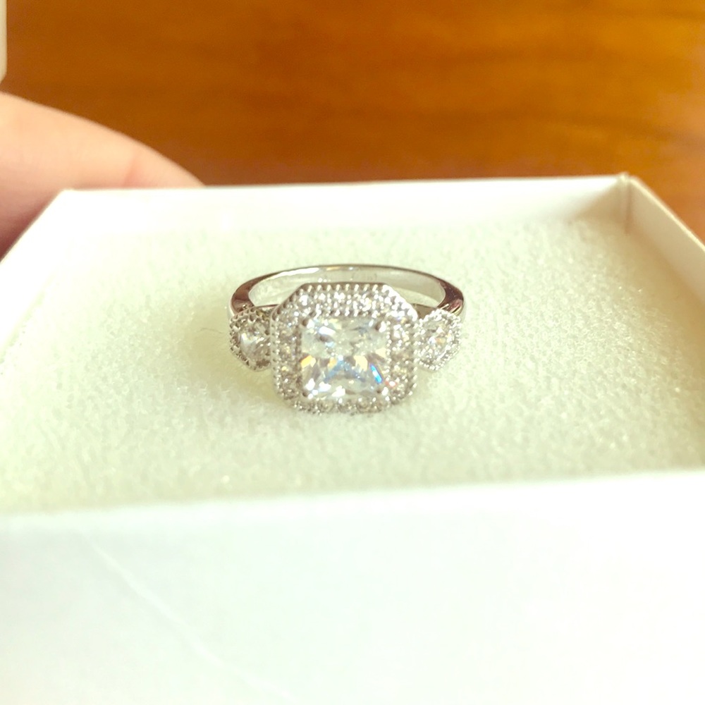 Stella and Dot Deco cocktail ring